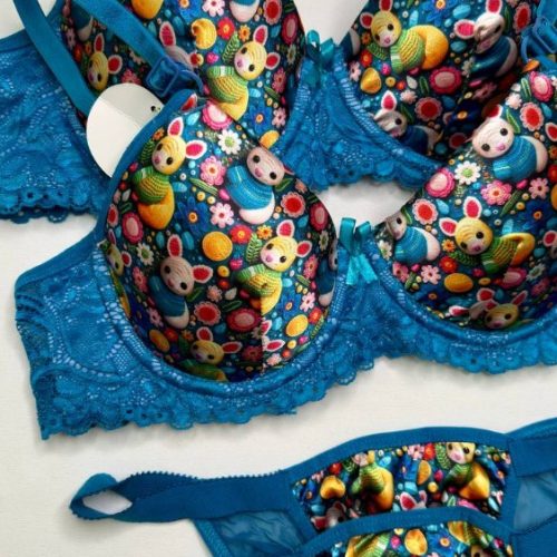 ست شورت و سوتین اسفنجی ساتن ۳ بعدی کد 134620 - خرید شورت و سوتین زنانه عمده