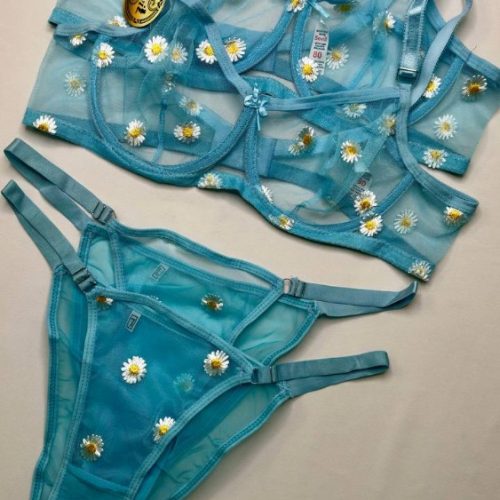 ست شورت و سوتین دانتل شیشه ای با گلدوزی بابونه کد 134939 - خرید شورت و سوتین زنانه عمده