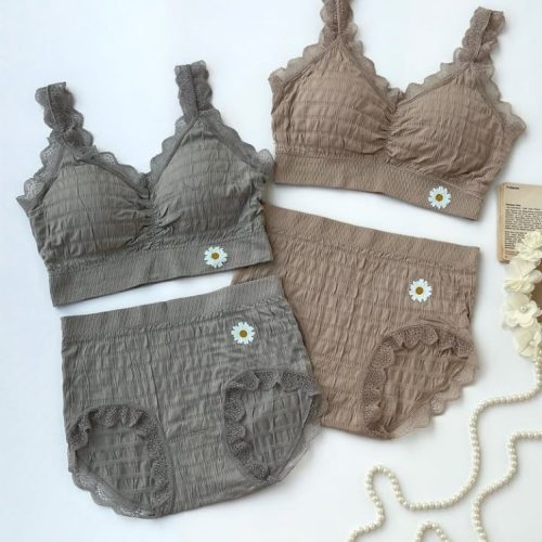 ست شورت وسوتین طرح بابونه کد 136047 - خرید شورت و سوتین زنانه عمده