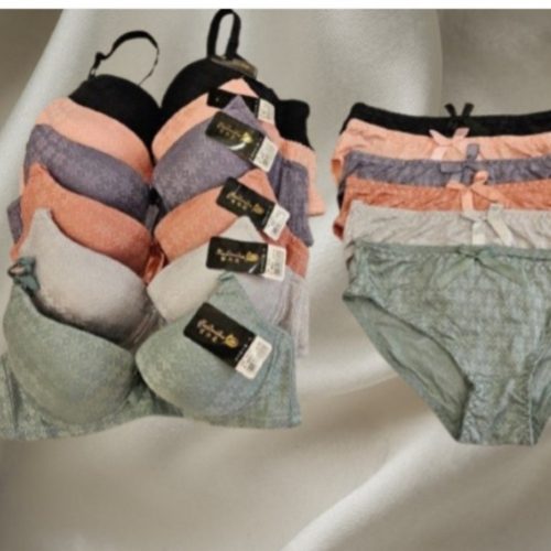 ست اسفنجی  فنردار کد 138147 - خرید شورت و سوتین زنانه عمده