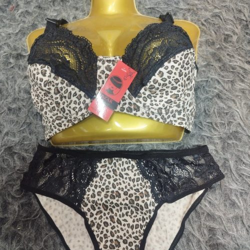 ست پلنگی کد 139637 - خرید شورت و سوتین زنانه عمده