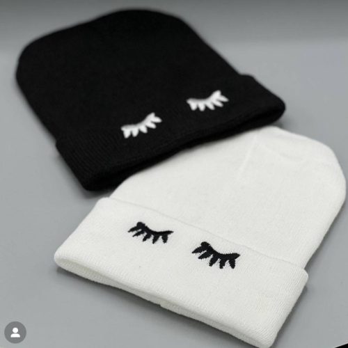 کلاه بافت گلدوزی کد 134739 - خرید تاپ و تیشرت زنانه عمده