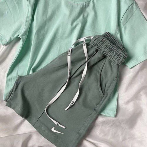 شورتک نایک ۱۱۶۰۰۰۳ کد 136480 - خرید تاپ و تیشرت زنانه عمده