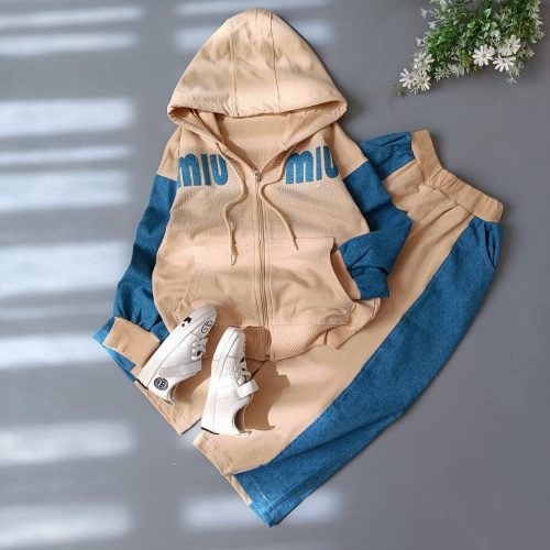 ست سویشرت شلوار دخترانه نگینی miumiu کد 134411 - خرید ست بلوز شلوار دخترانه عمده