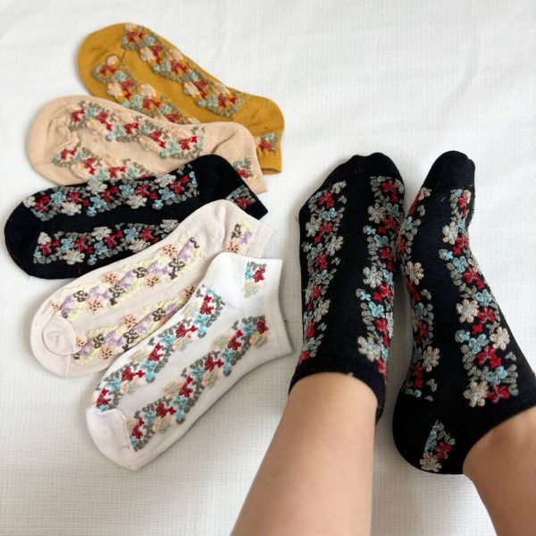 فروش عمده 🔥 جوراب زنانه خارجی مچی گل برجسته - جوراب زنانه عمده