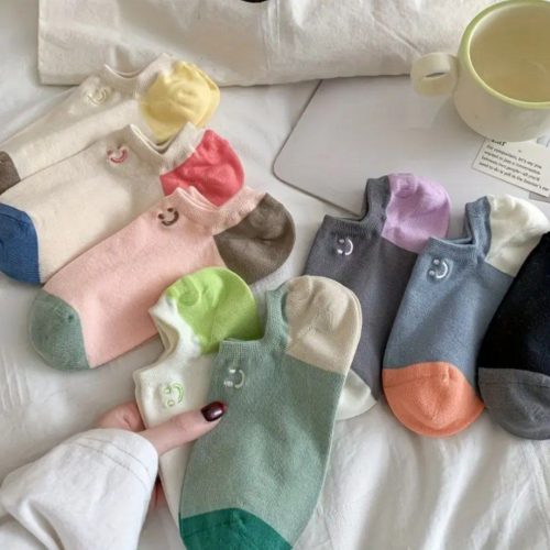 فروش عمده جوراب زنانه مچی گلدوزی لبخند خارجی کد 133168