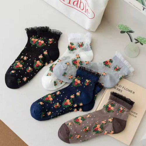 فروش عمده جوراب زنانه مچی طرح گل لب شیشه ای کد 133363