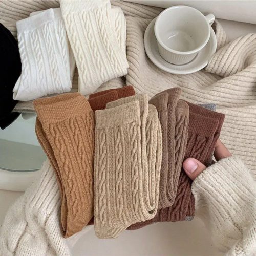 جوراب زنانه ساقدار برجسته گیس بافت خارجی کد 134218 - خرید جوراب زنانه عمده