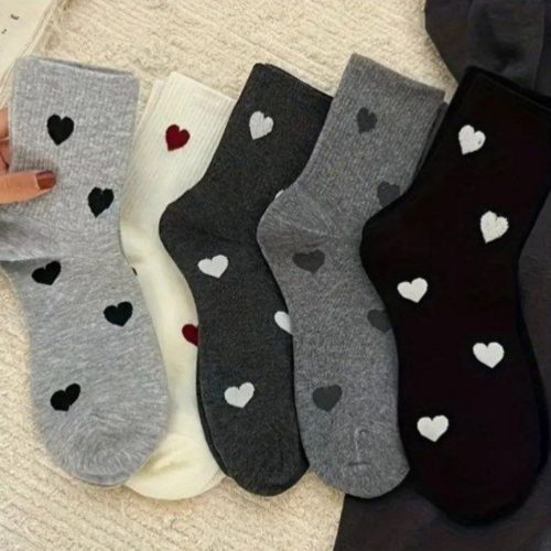 جوراب زنانه ساقدار کش انگلیسی طرح قلب خارجی کد 134709 - خرید جوراب زنانه عمده