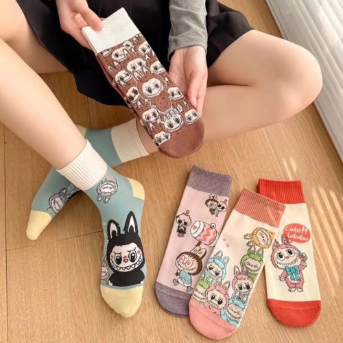 جوراب زنانه نیم ساق طرح لبوبو خارجی کد 135359 - خرید جوراب زنانه عمده