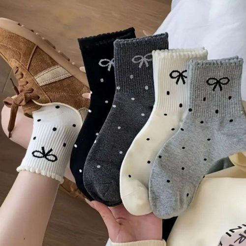 جوراب زنانه نیم ساق پاپیون خارجی کد 135661 - خرید جوراب زنانه عمده