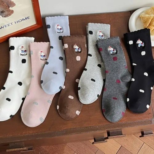 جوراب زنانه ساقدار گلدوزی خارجی کد 136596 - خرید جوراب زنانه عمده