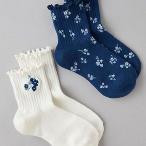 جوراب زنانه ساقدار لب فر گلدوزی خارجی کد 137415 - خرید جوراب زنانه عمده